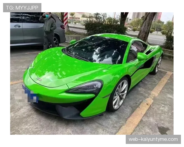 库里家早餐桌上的金表比我钱包还贵这事儿谁能信？