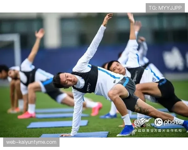 梁伟铿这日常简直不像顶级运动员，谁告诉我他就靠体能活着的？